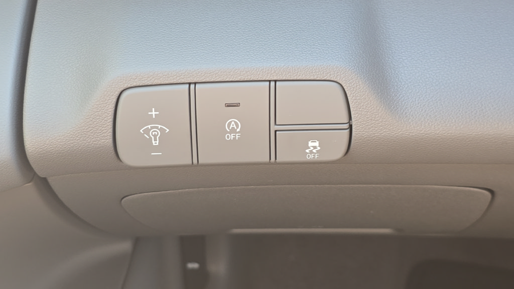 New 2026 Hyundai Elantra SE FWD image 25