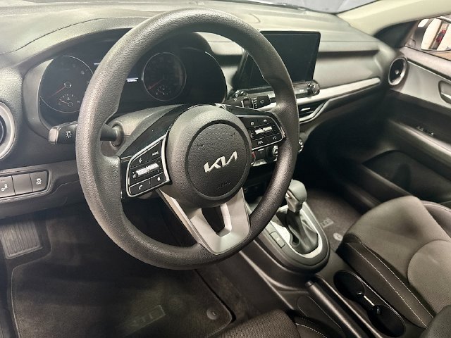Certified 2024 Kia Forte LXS w/ LXS Technology Package FWD image 9