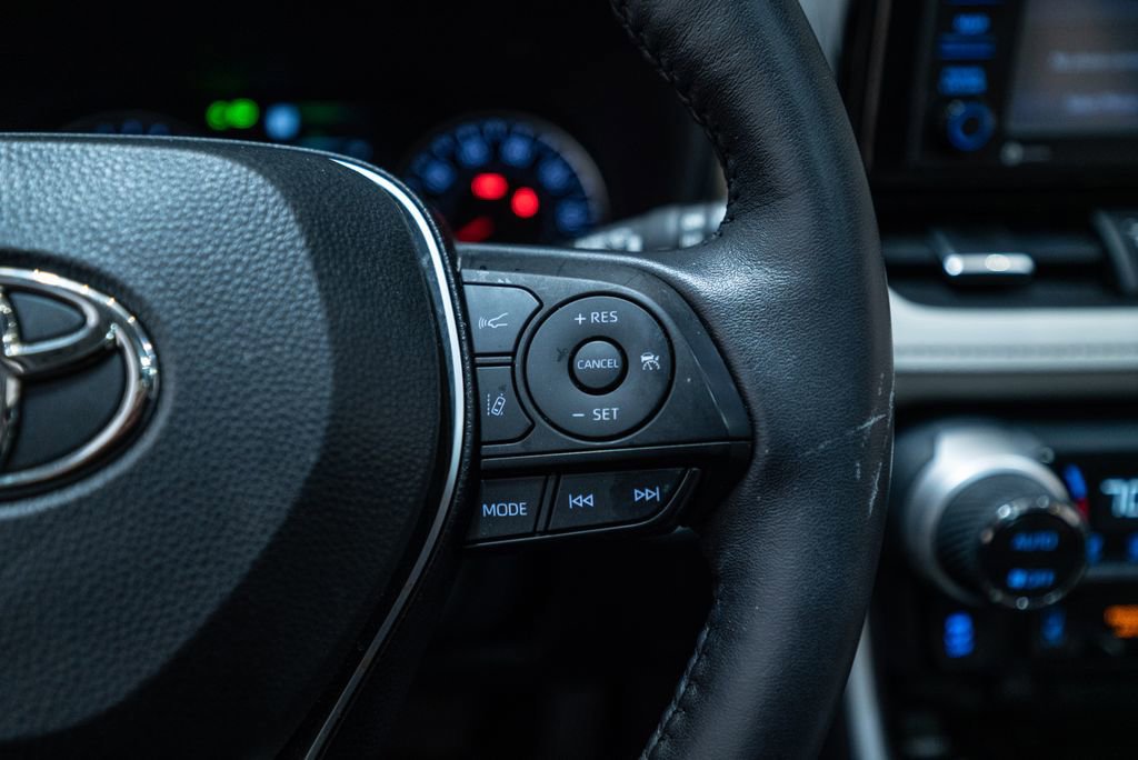 Certified 2022 Toyota RAV4 XLE Premium image 20