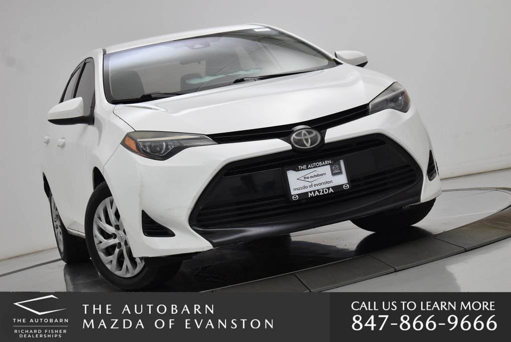 Used 2017 Toyota Corolla LE FWD image 3