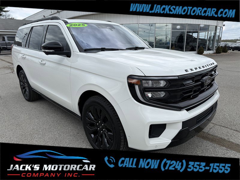Used 2025 Ford Expedition Platinum w/ Stealth Appearance Package