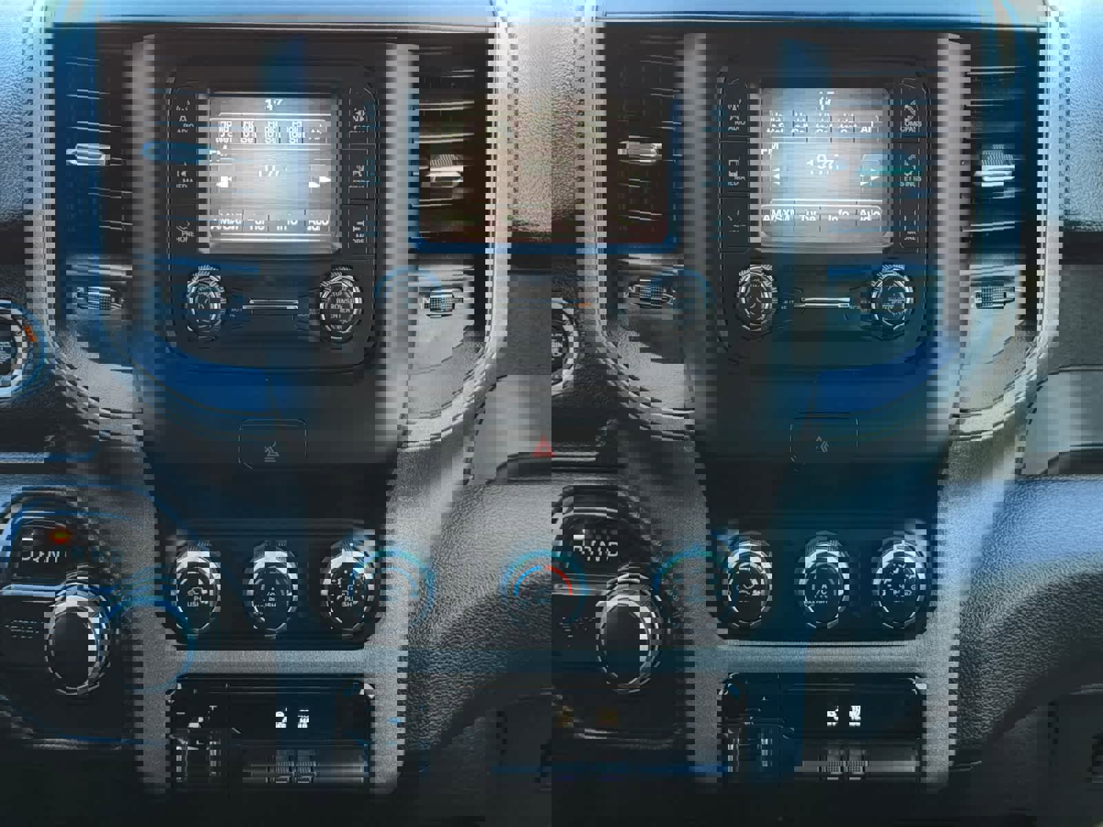 Used 2024 RAM 2500 Tradesman w/ Chrome Appearance Group image 13