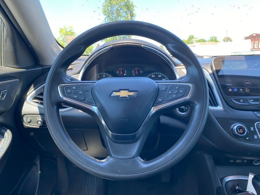 Used 2020 Chevrolet Malibu LT FWD image 12