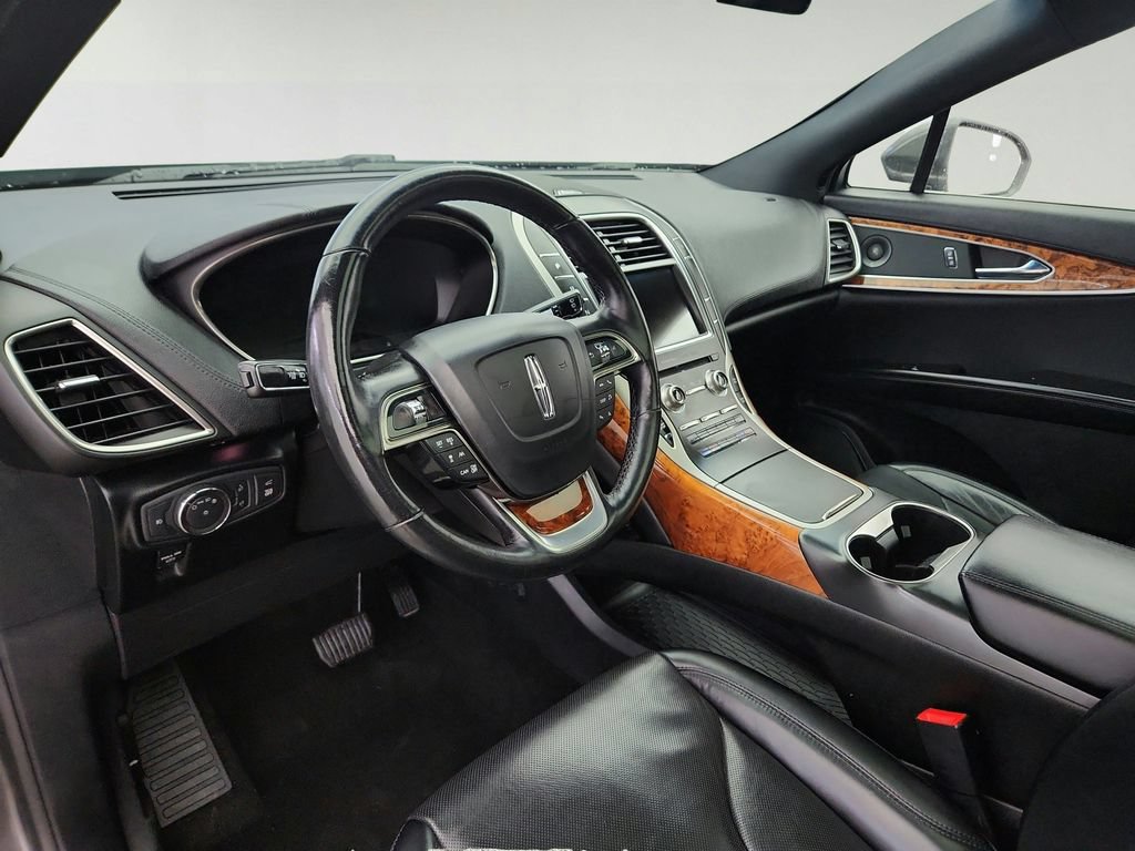 Used 2019 Lincoln Nautilus Reserve w/ Driver Assistance Package AWD/4WD image 9