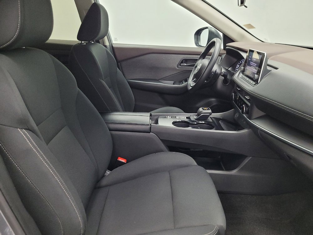 Used 2023 Nissan Rogue S image 21