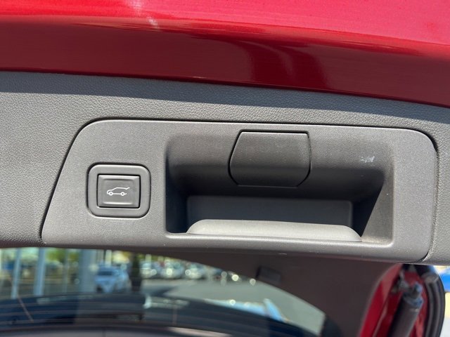 Used 2023 Buick Envision Preferred image 34