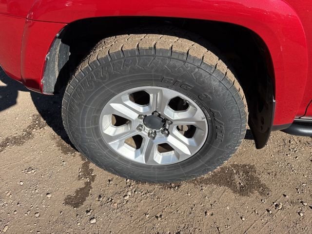 Used 2017 Toyota 4Runner SR5 Premium AWD/4WD image 11