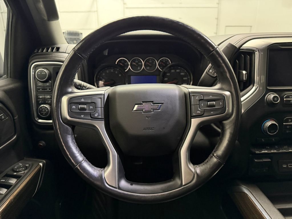 Used 2020 Chevrolet Silverado 1500 LT Trail Boss AWD/4WD image 15