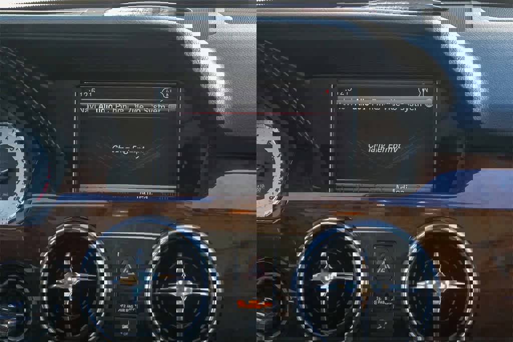 Used 2014 Mercedes-Benz GLK 350 4MATIC image 13