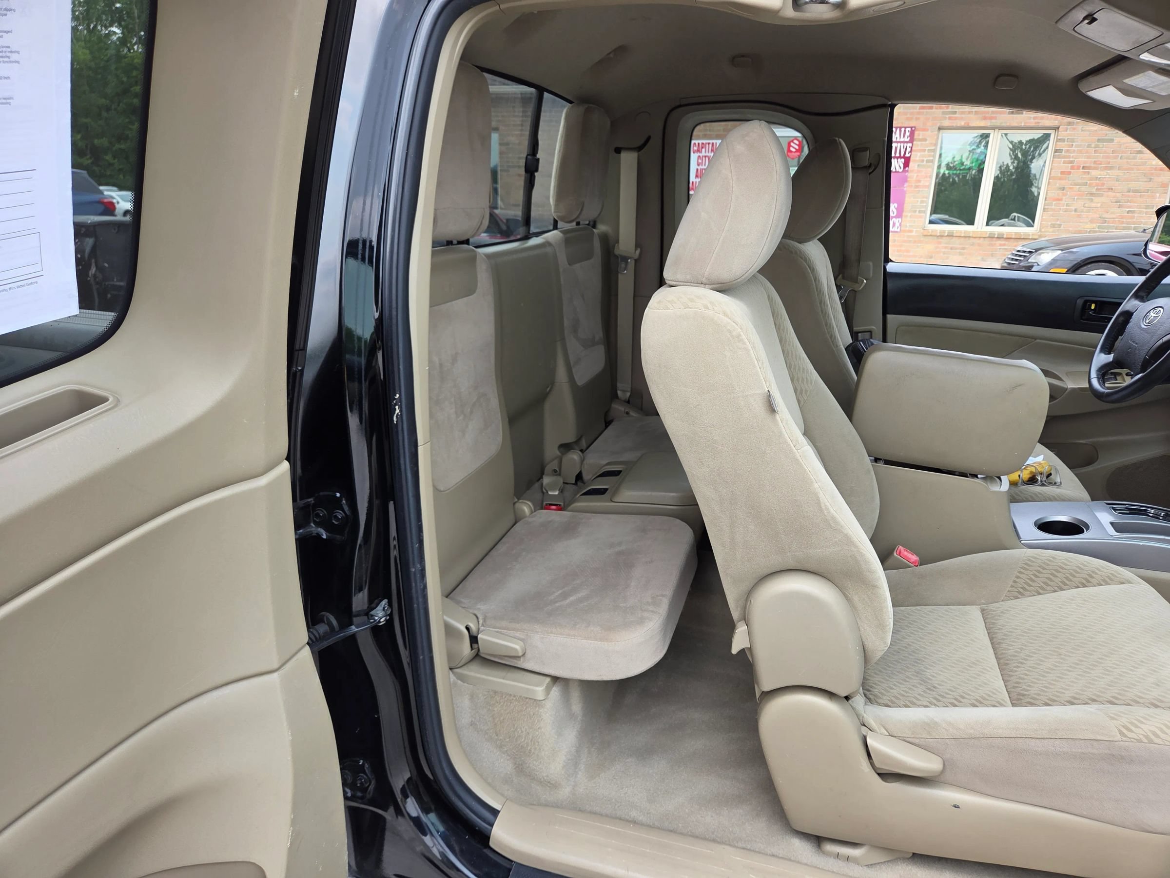 Used 2011 Toyota Tacoma 4x4 Access Cab w/ SR5 Pkg #2 image 20