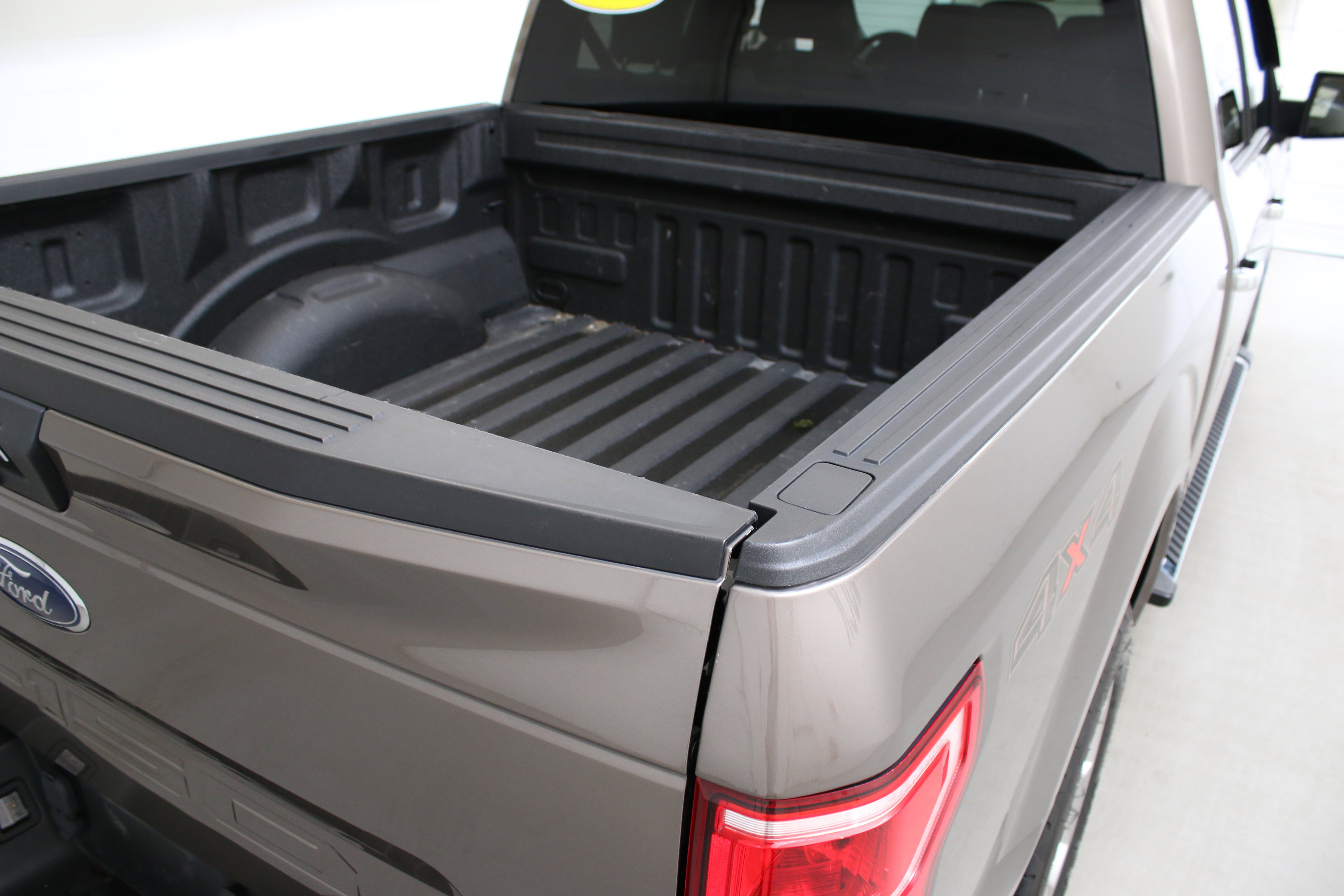 Used 2020 Ford F150 XLT w/ Equipment Group 302A Luxury image 9