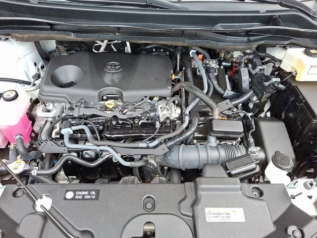 Used 2023 Toyota Sienna XSE image 34