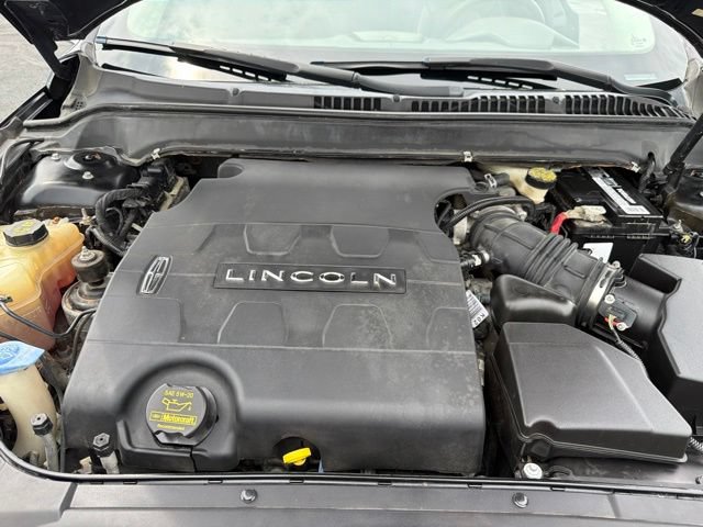 Used 2014 Lincoln MKZ AWD image 28