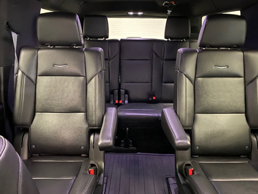 Used 2023 Cadillac Escalade ESV Luxury image 38