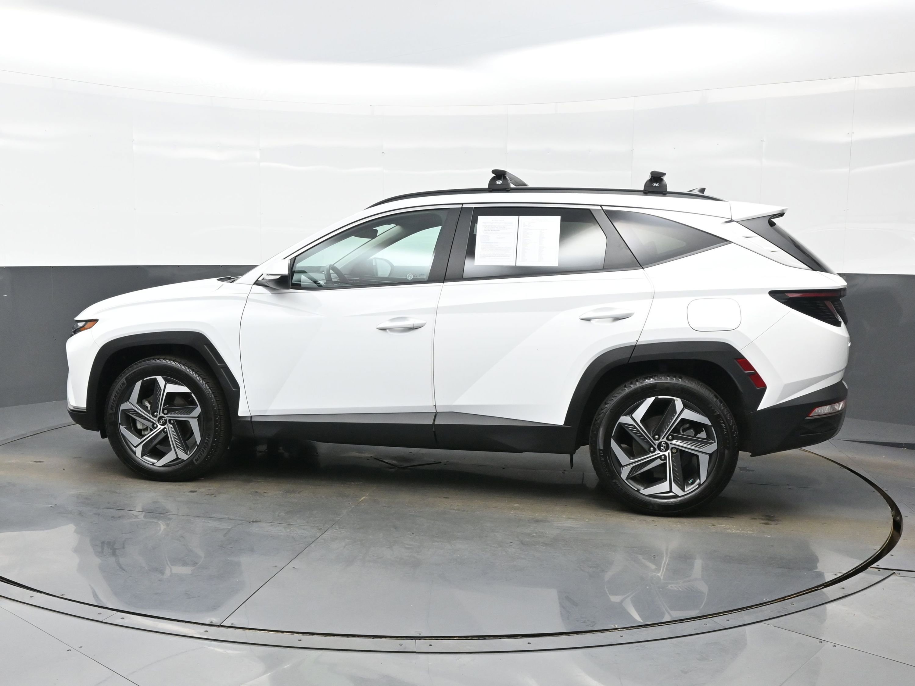 Used 2023 Hyundai Tucson SEL w/ Convenience Package image 3