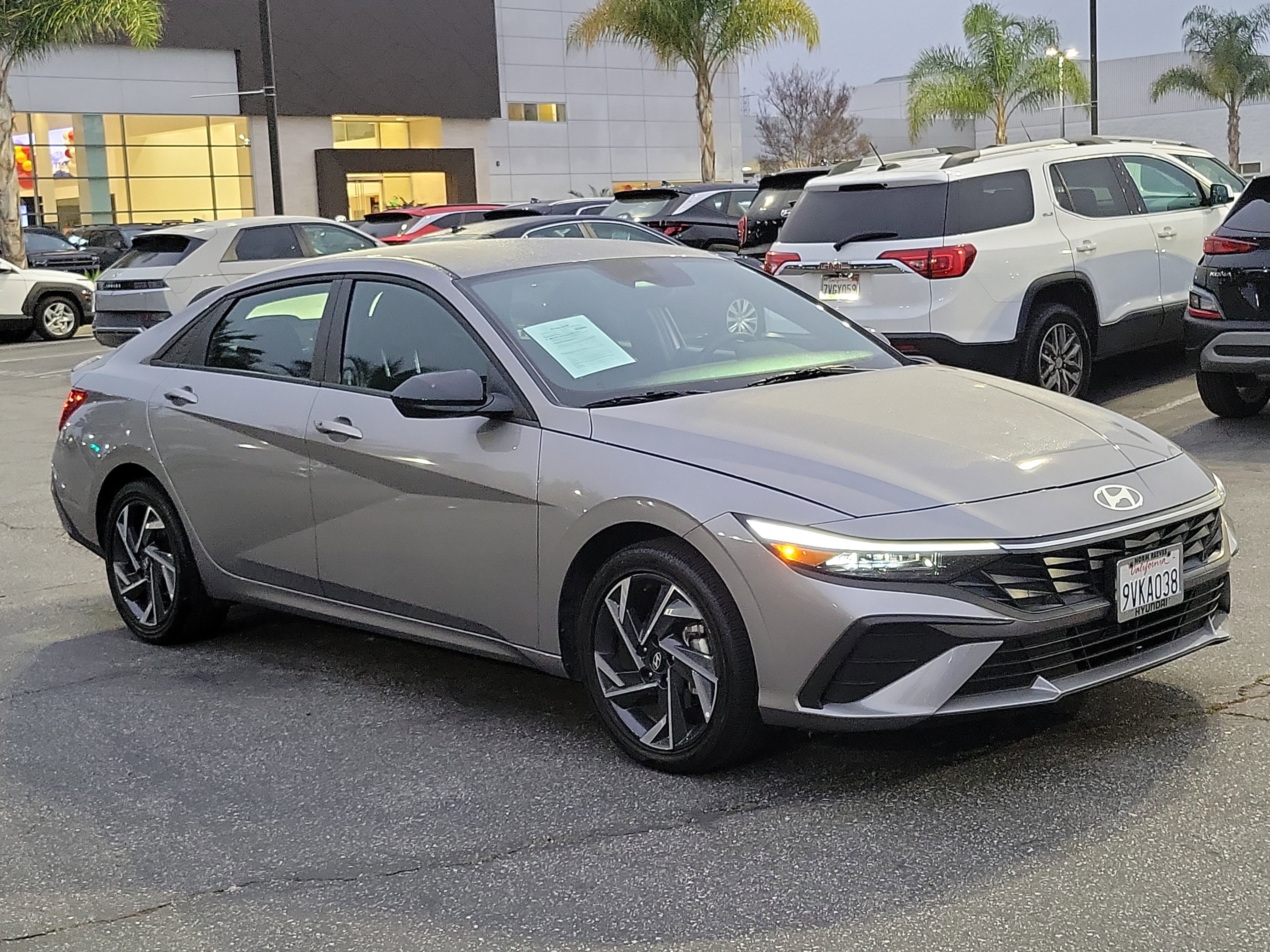 Certified 2025 Hyundai Elantra SEL image 27