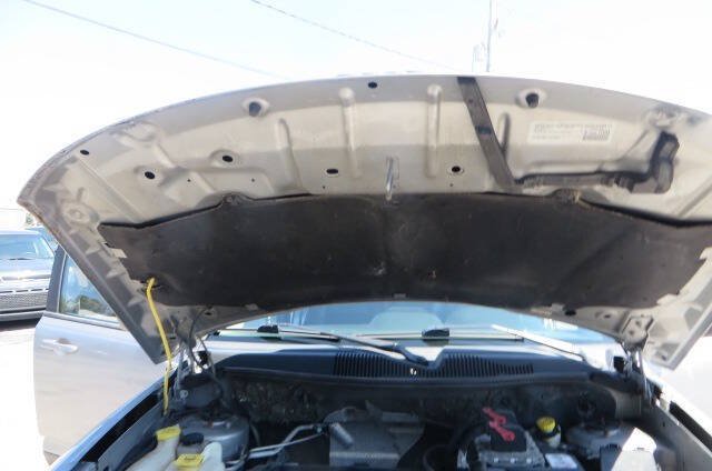 Used 2015 Jeep Compass Sport w/ Power Value Group FWD image 9