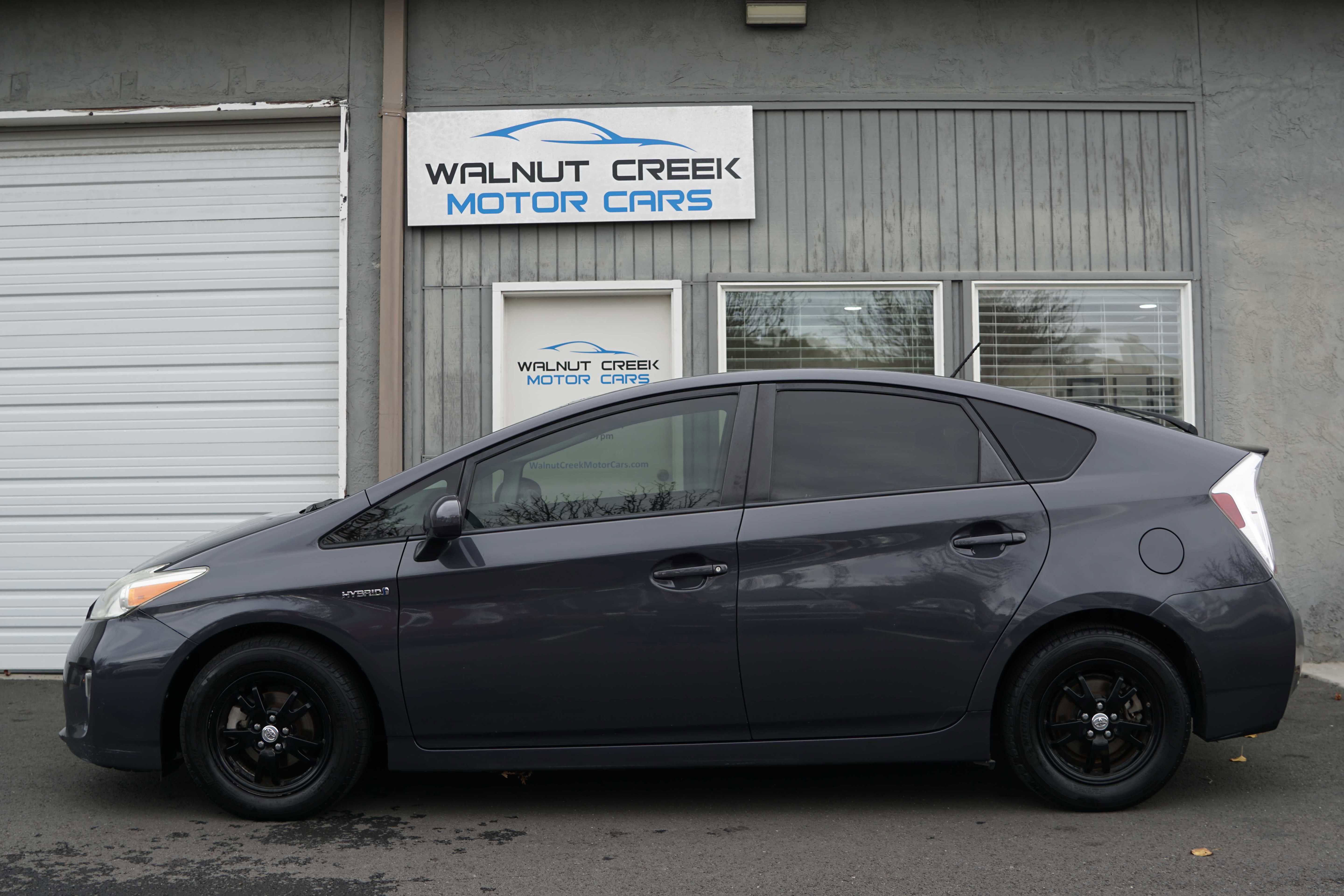 Used 2015 Toyota Prius Two image 19