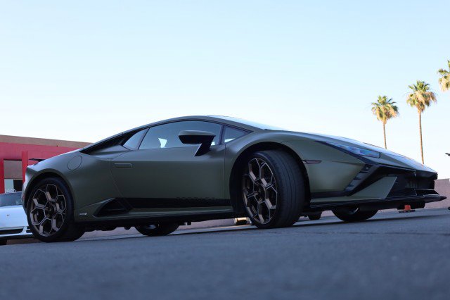 Used 2023 Lamborghini Huracan Tecnica RWD image 13