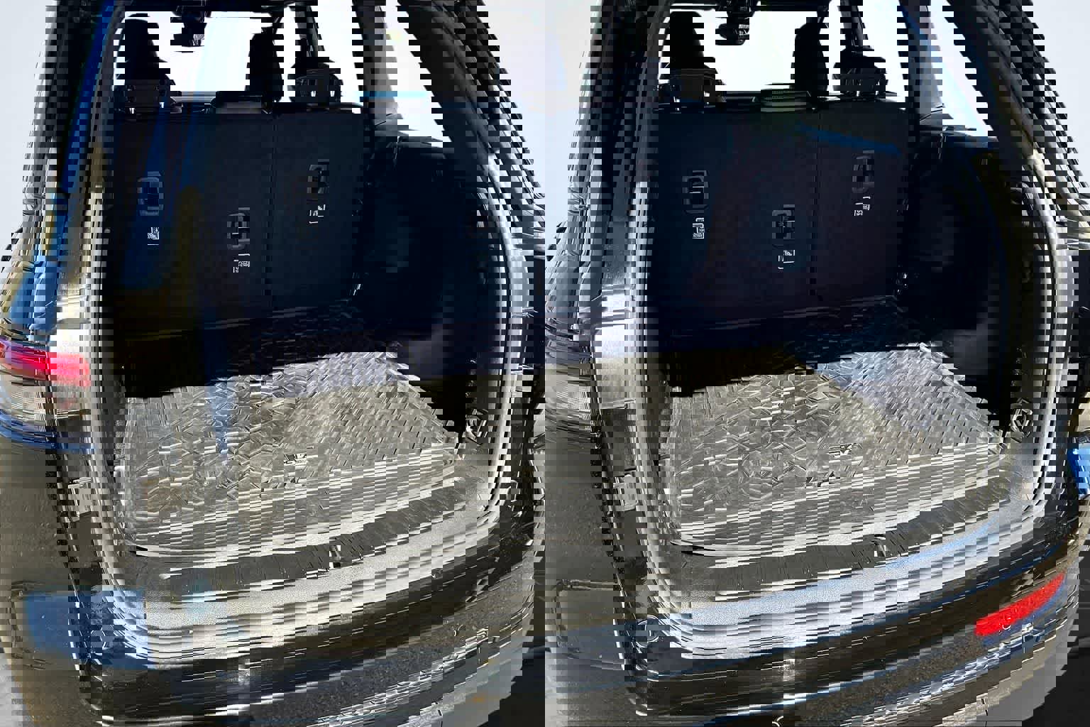 Used 2024 Jeep Grand Cherokee Altitude image 19