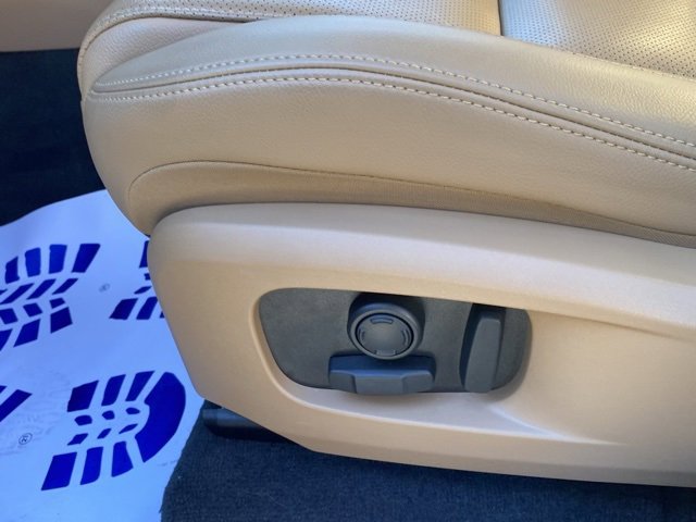 Used 2023 Jaguar F-PACE S image 16