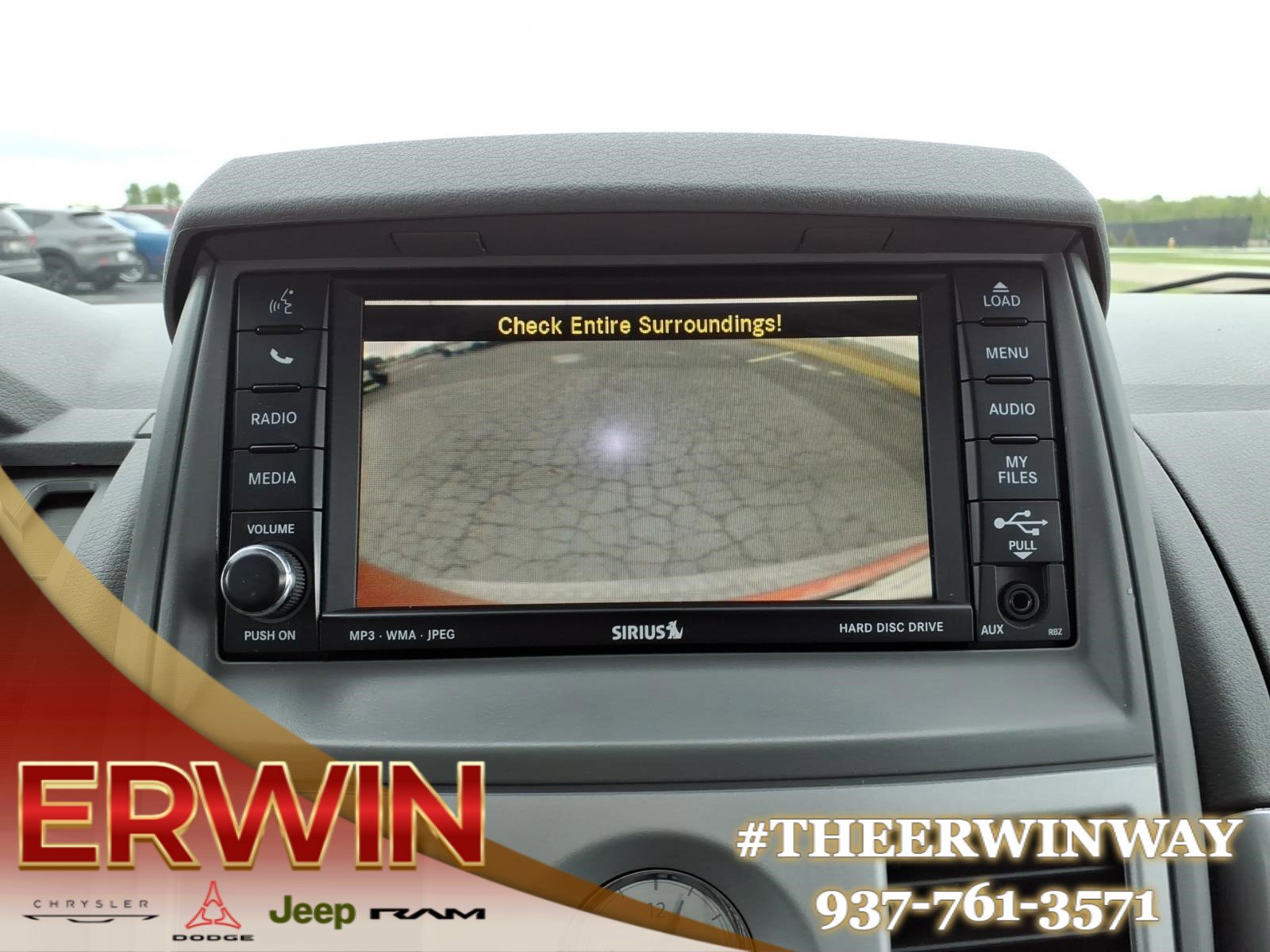 Used 2010 Chrysler Town & Country Touring FWD image 21