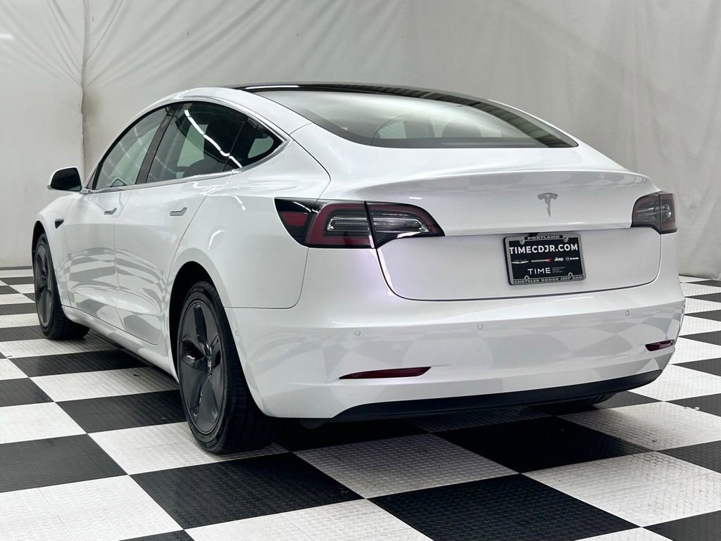 Used 2020 Tesla Model 3 Standard Range Plus image 5
