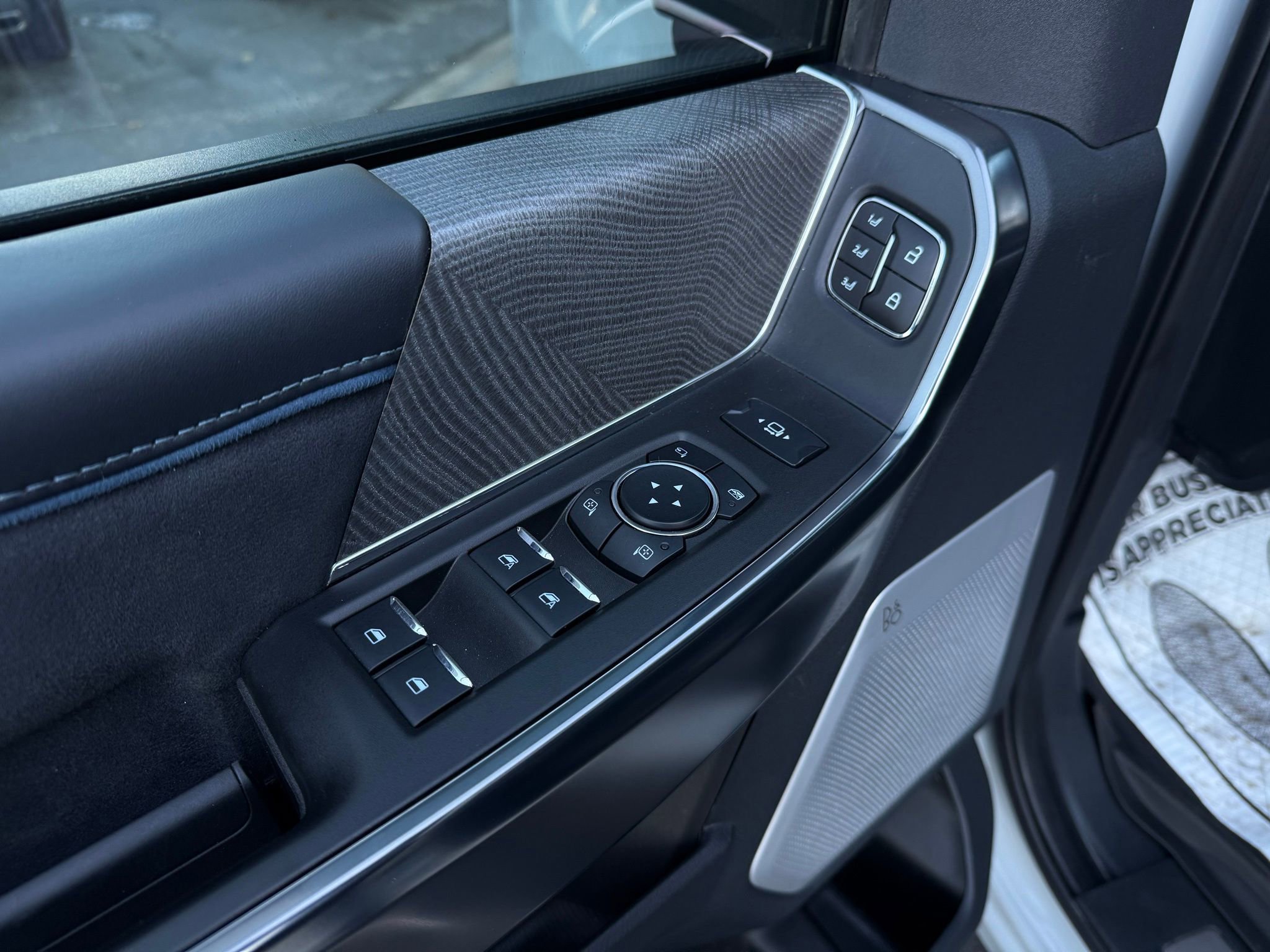 Used 2025 Ford F250 Platinum image 52