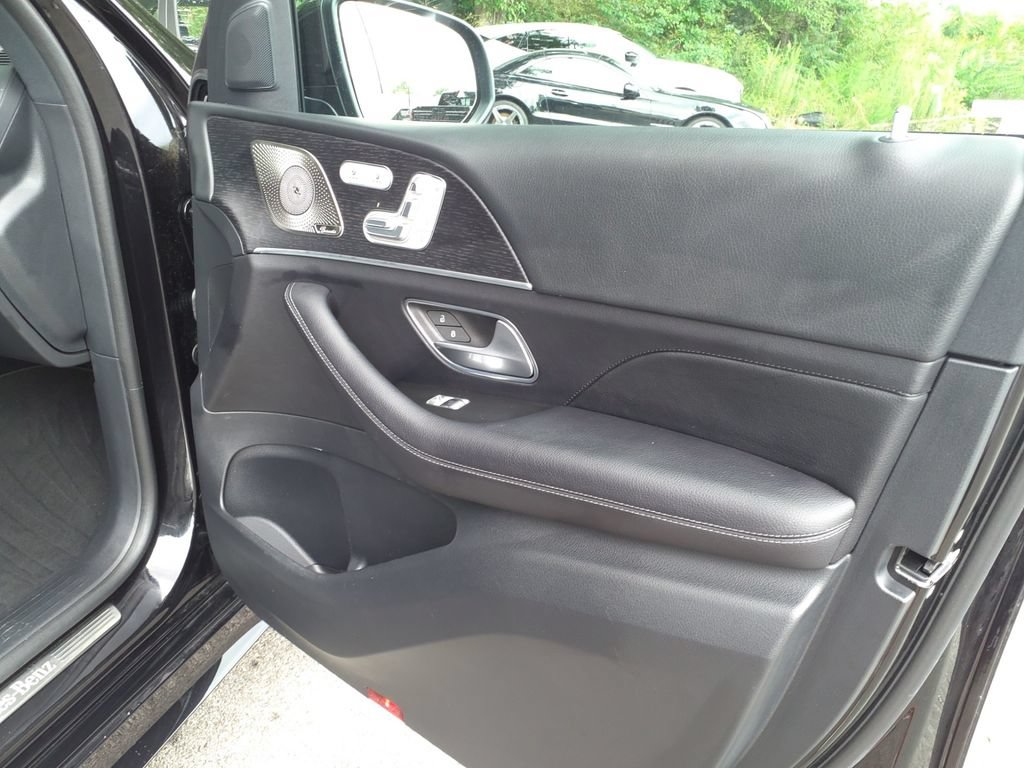 Certified 2024 Mercedes-Benz GLS 450 4MATIC image 11