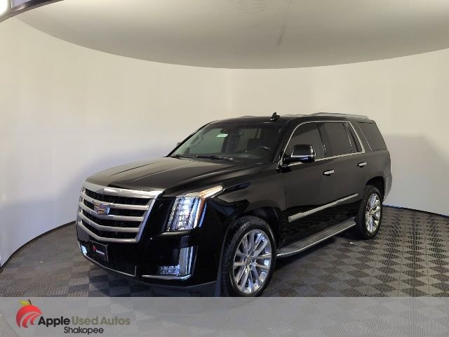 Used 2015 Cadillac Escalade Luxury image 3
