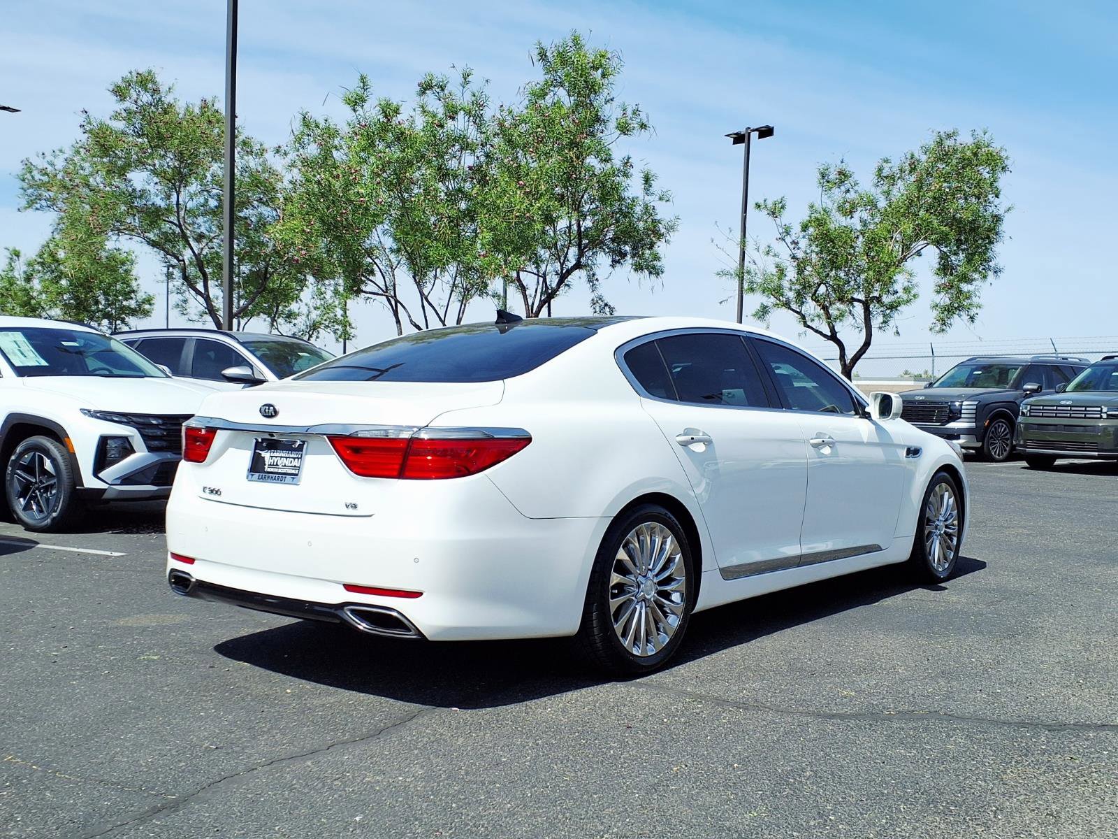 Used 2017 Kia K900 Luxury RWD image 6