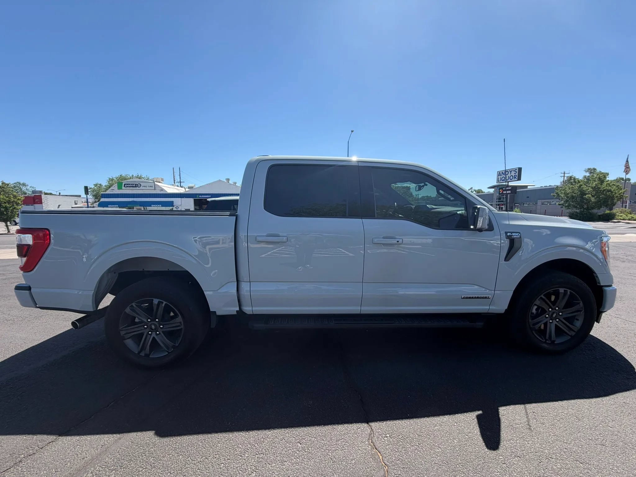 Used 2023 Ford F150 Lariat AWD/4WD image 5