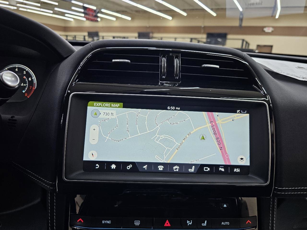 Used 2017 Jaguar F-PACE S AWD/4WD image 31