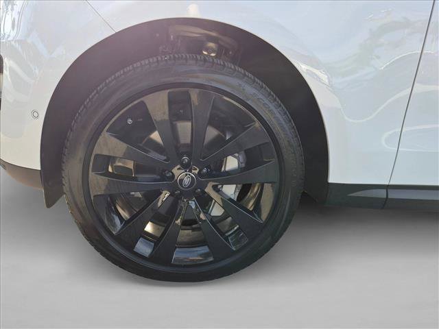Used 2024 Land Rover Range Rover Sport SE AWD/4WD image 25