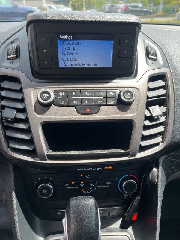 Used 2022 Ford Transit Connect XL image 13