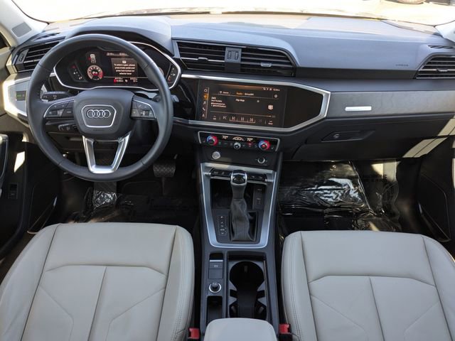 Used 2020 Audi Q3 2.0T Prestige w/ Prestige Package image 16