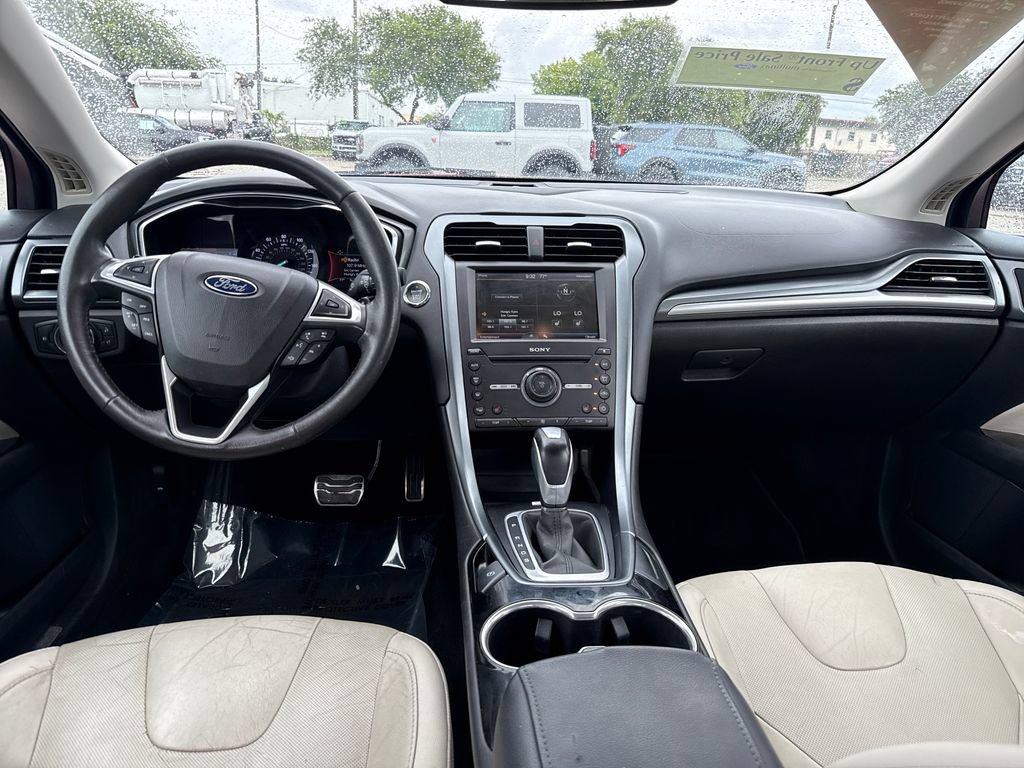 Used 2016 Ford Fusion Titanium FWD image 6