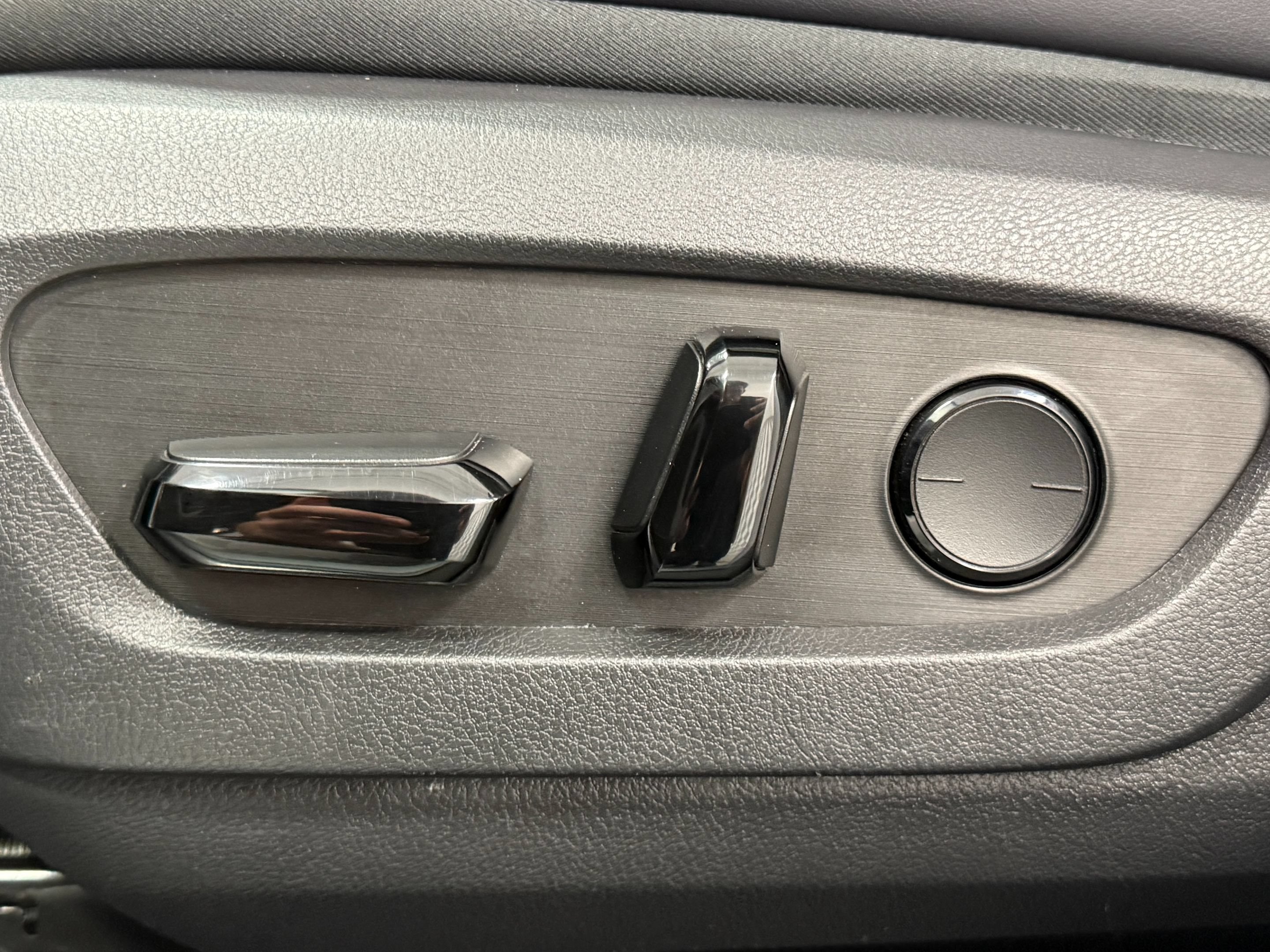 Used 2024 Lexus RX 350 AWD image 32