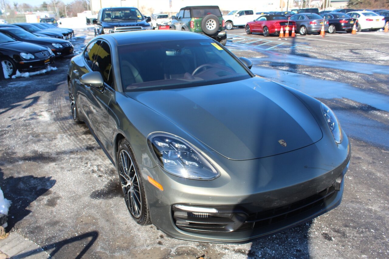 Used 2022 Porsche Panamera 4 image 4