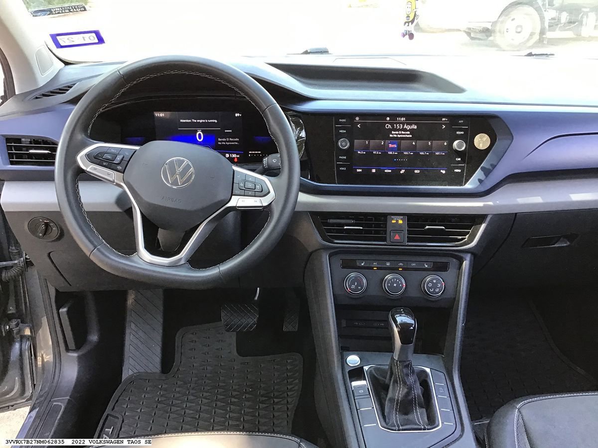 Used 2022 Volkswagen Taos SE FWD image 12
