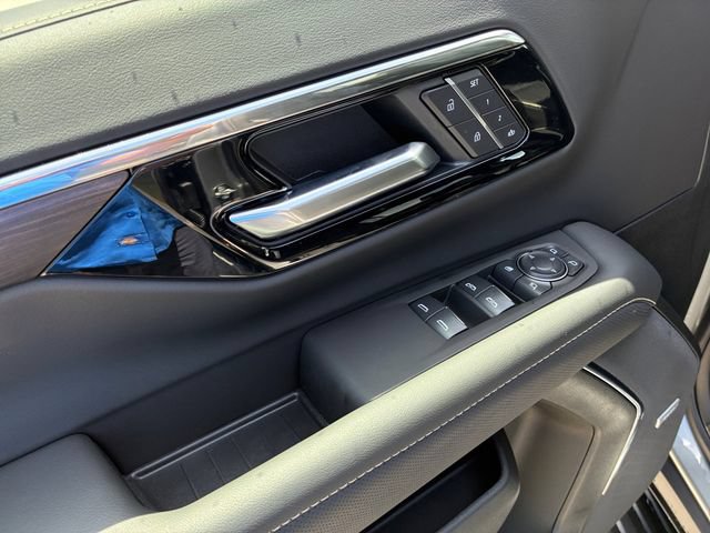 New 2026 Chevrolet Suburban Premier AWD/4WD image 12