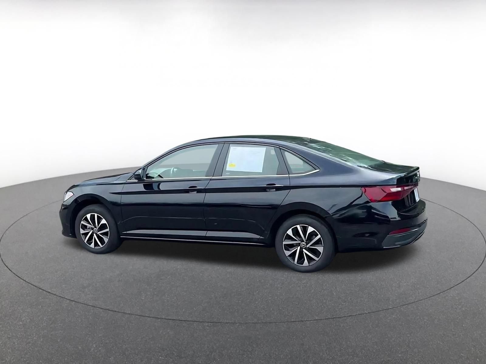 Used 2025 Volkswagen Jetta S FWD image 8