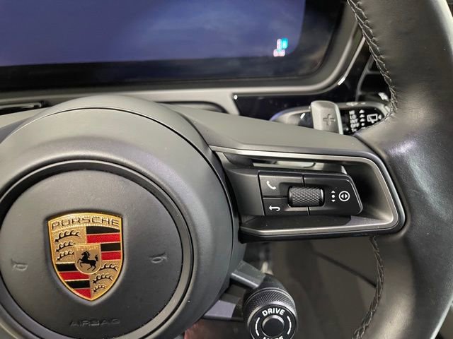 Used 2024 Porsche Cayenne image 37