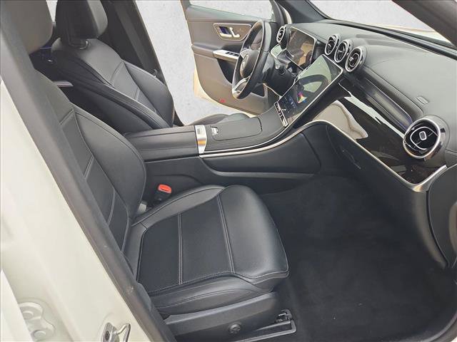 Used 2024 Mercedes-Benz GLC 300 w/ Winter Package image 21