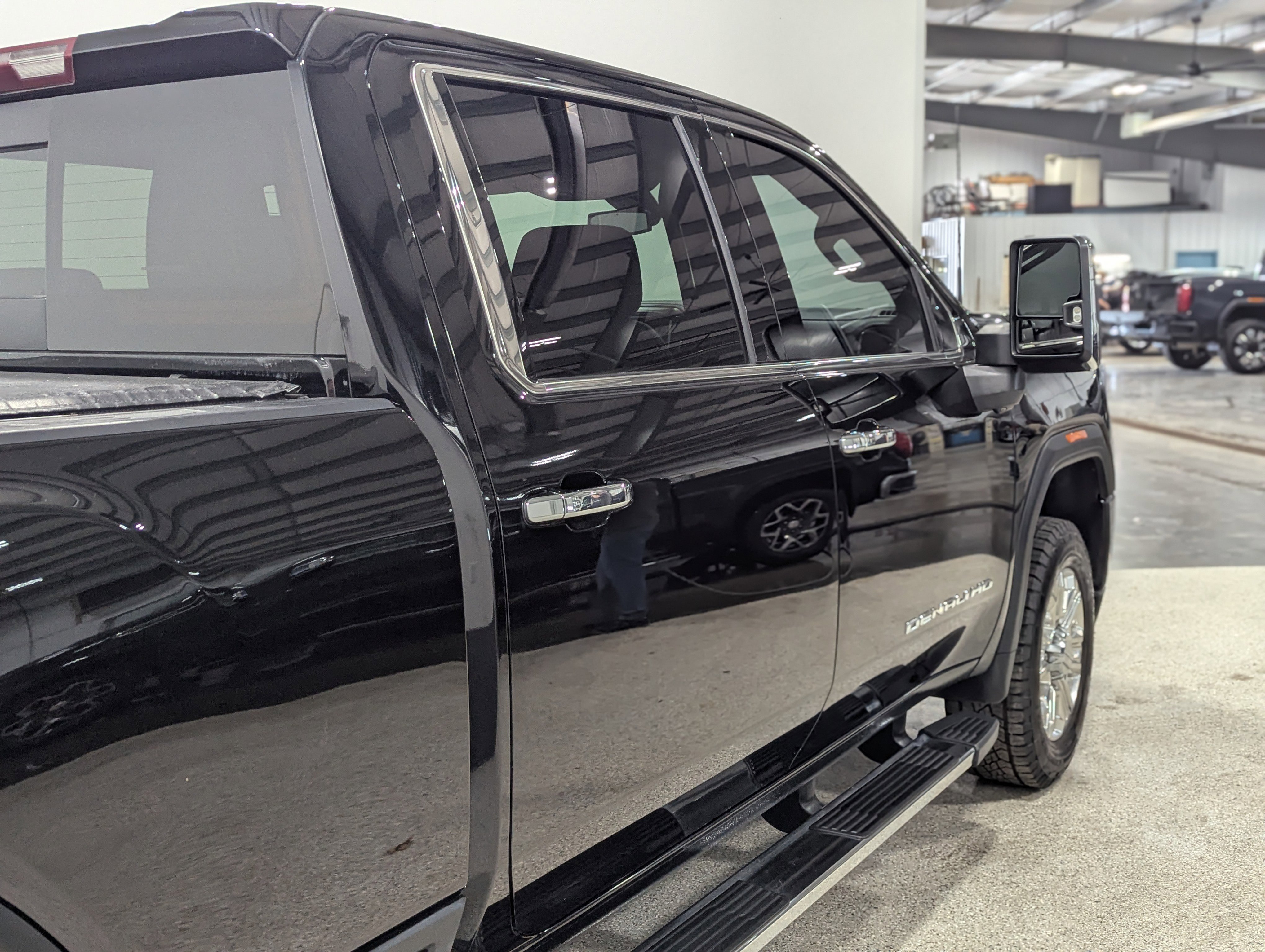 Used 2022 GMC Sierra 2500 Denali image 3