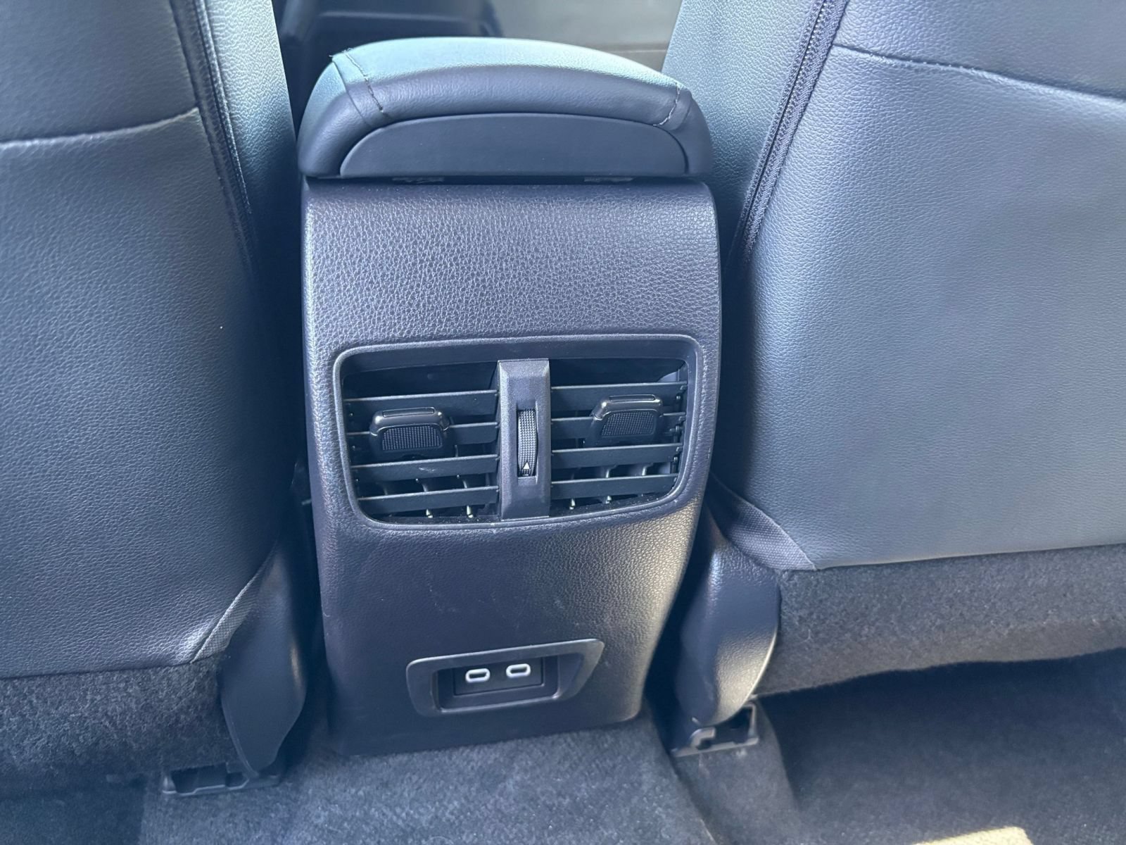 Used 2026 Toyota Corolla Cross XLE FWD image 19