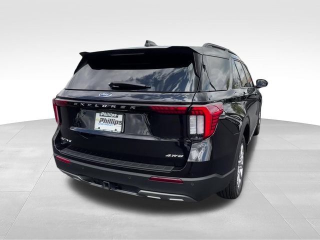 Used 2025 Ford Explorer Active w/ Active Comfort Package AWD/4WD image 6