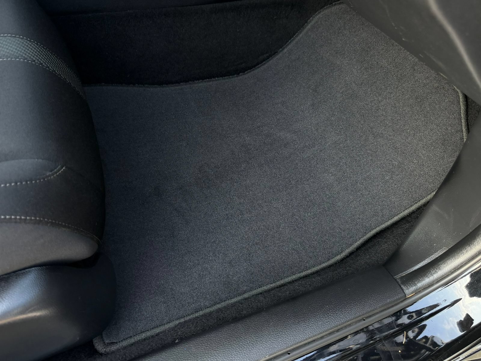 Used 2019 Honda Civic EX image 14