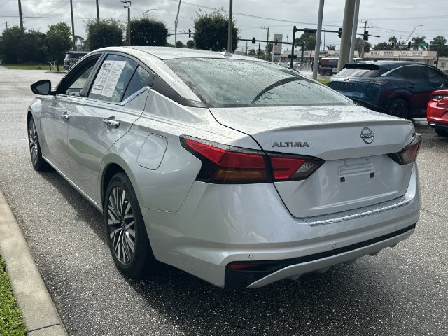 Certified 2023 Nissan Altima 2.5 SV FWD image 9