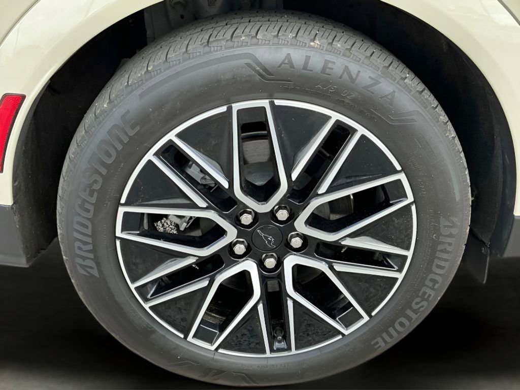 Certified 2025 Ford Mustang Mach-E Premium image 13